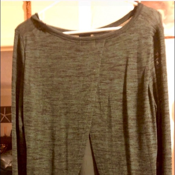 Women’s top - Picture 3 of 4